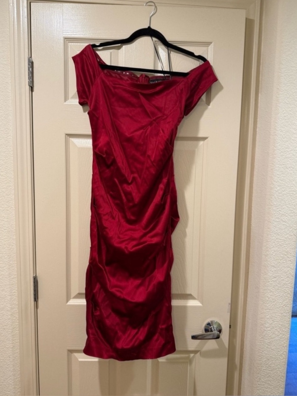 Talk of the Walk Red Off Shoulder Ruched Midi Dress – Size 10